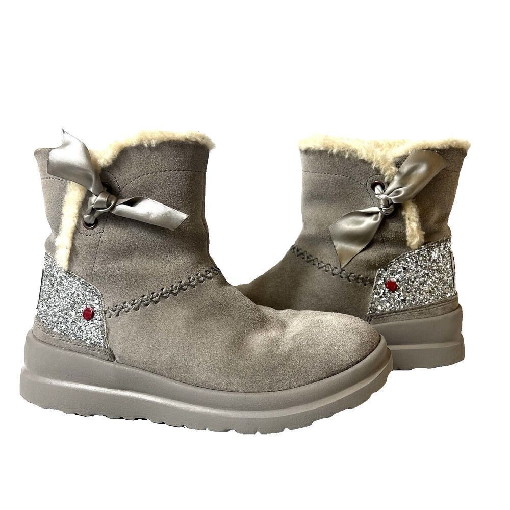 UGG I heart UGG Beige Suede Short Glitter Bow Boots Faux Fur Womens Sz 6 Pull On